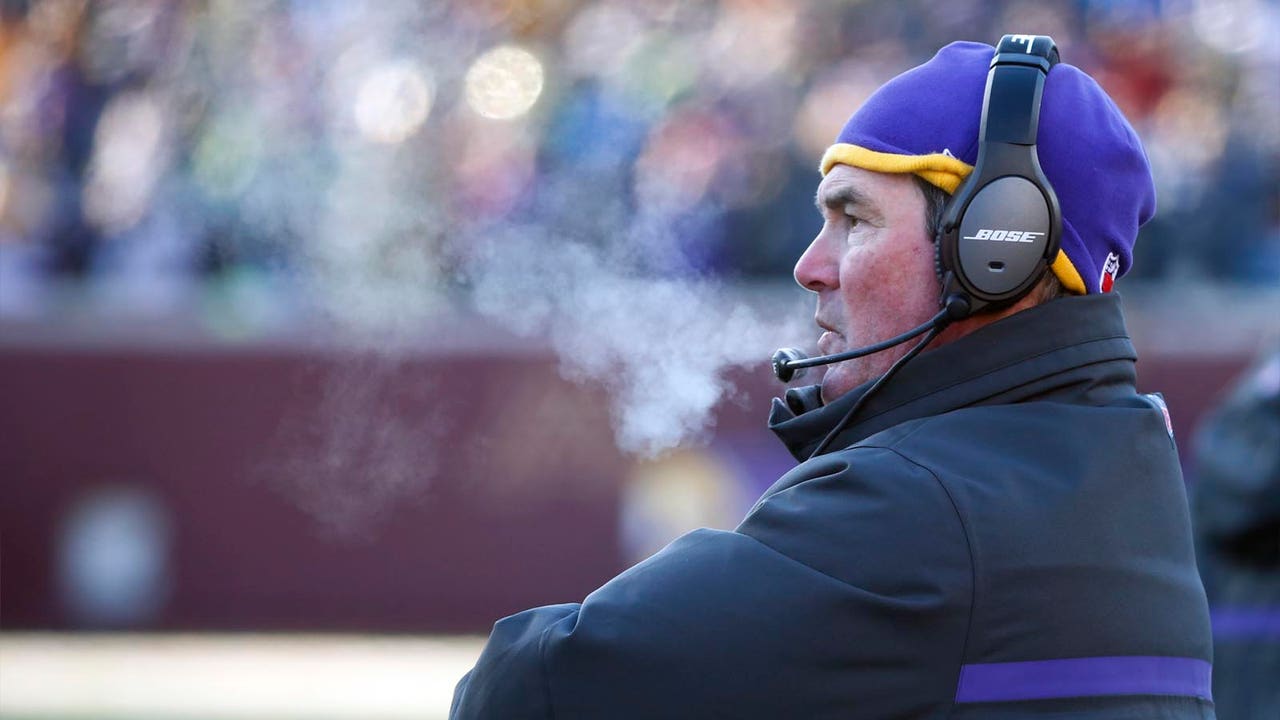 Vikings coach Zimmer shifting focus to offense in year three